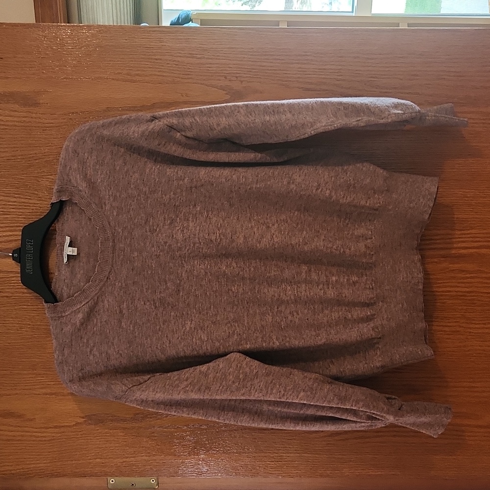 Ella's moss crop sweater